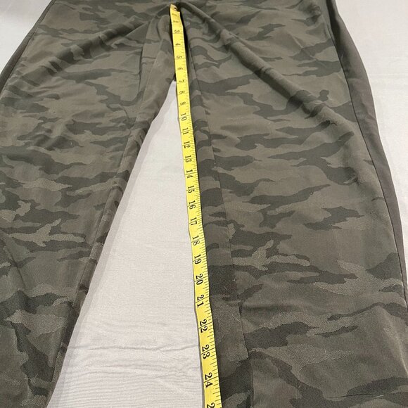 Athleta Camo Lined Jogger Size 6 - Picture 5 of 10